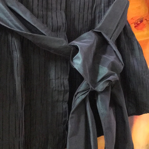 Top - Picture 3 of 5